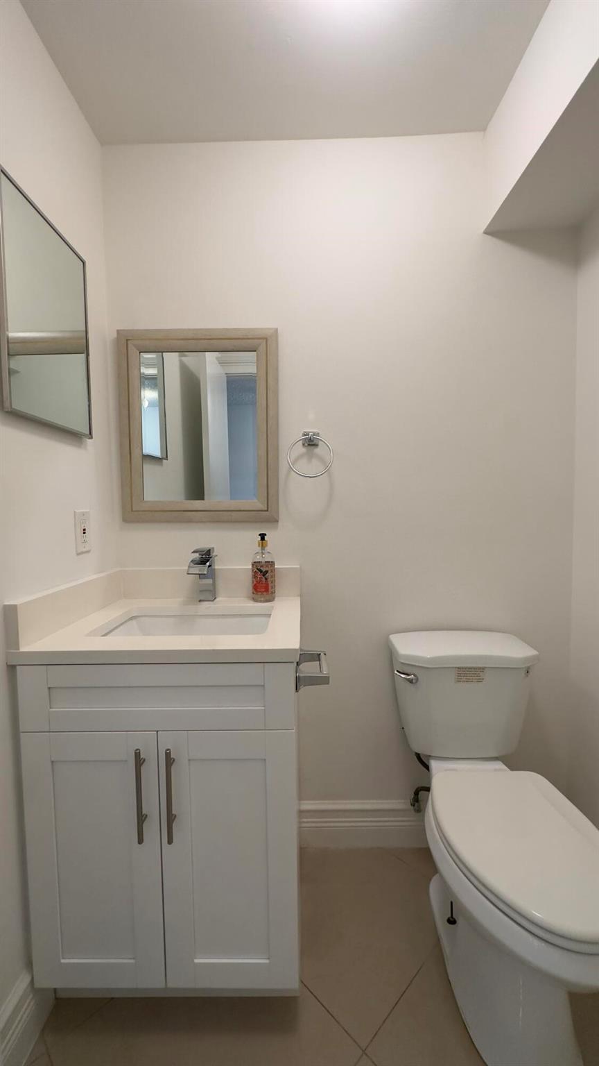 FOREST CONDO - Residential Lease