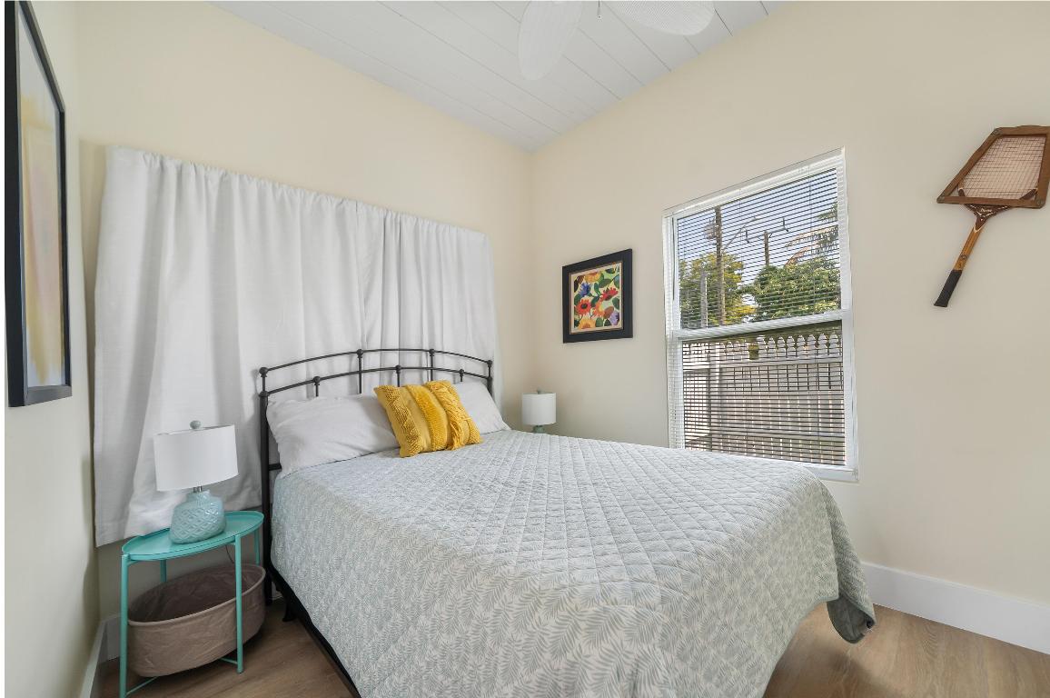 MONROE - Residential Lease