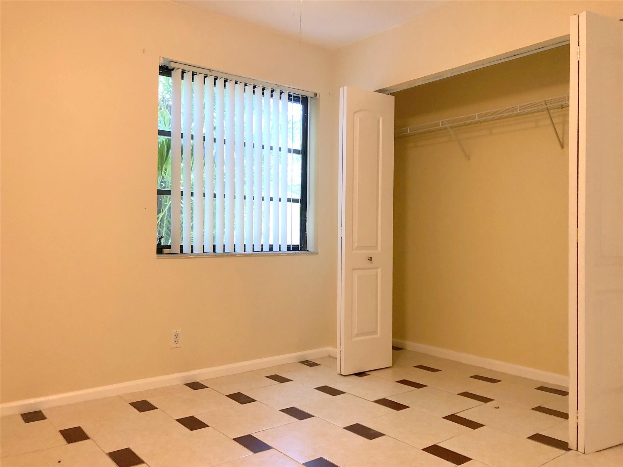 HIDDEN VALLEY SEC 2 - Residential Lease