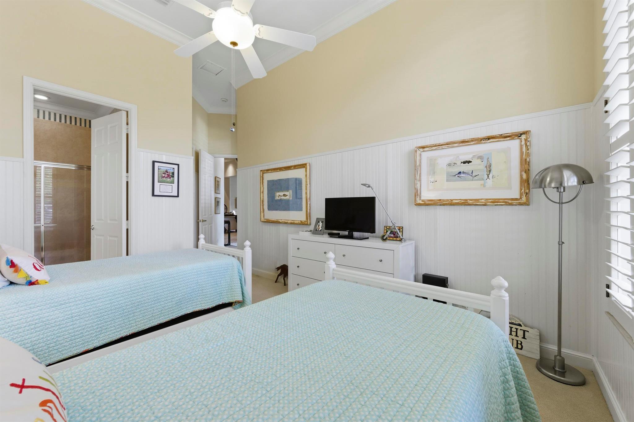 MIRASOL PARS H AND I - Residential