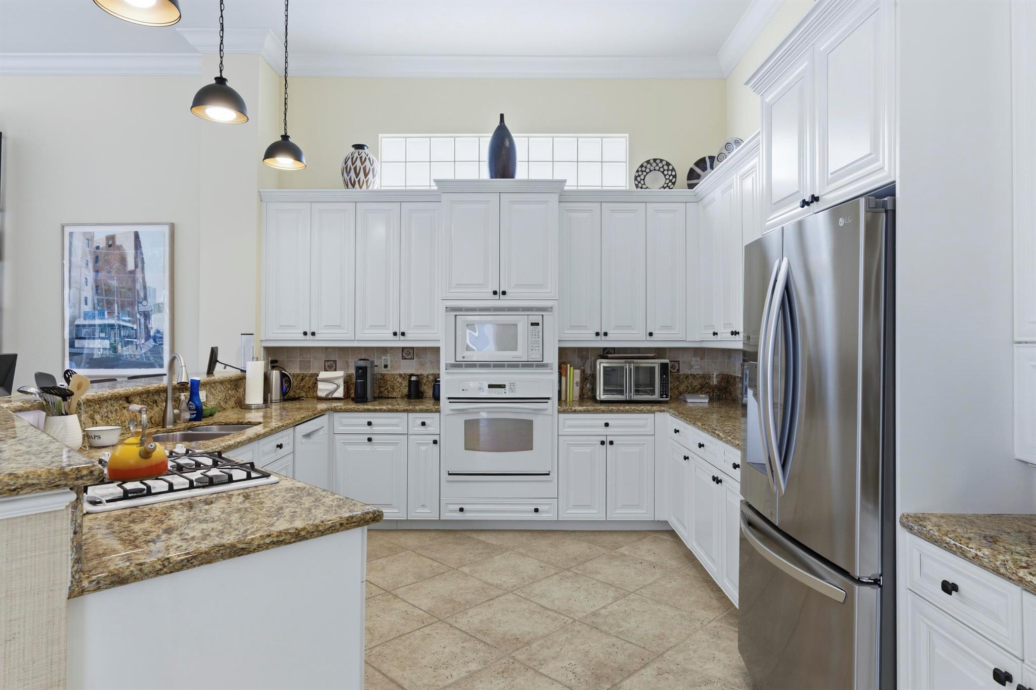 MIRASOL PARS H AND I - Residential