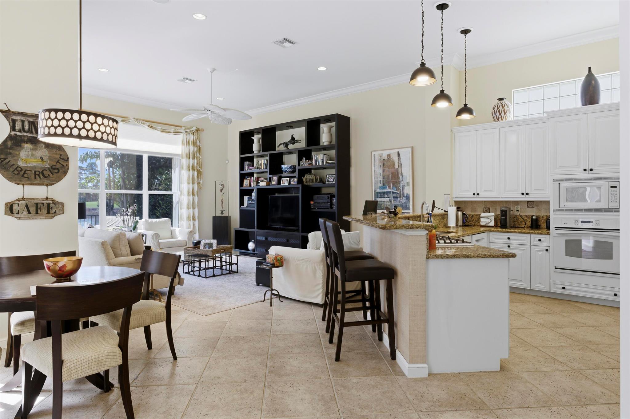 MIRASOL PARS H AND I - Residential