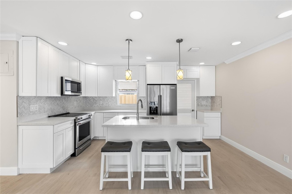 Lauder-Gate - Residential Income