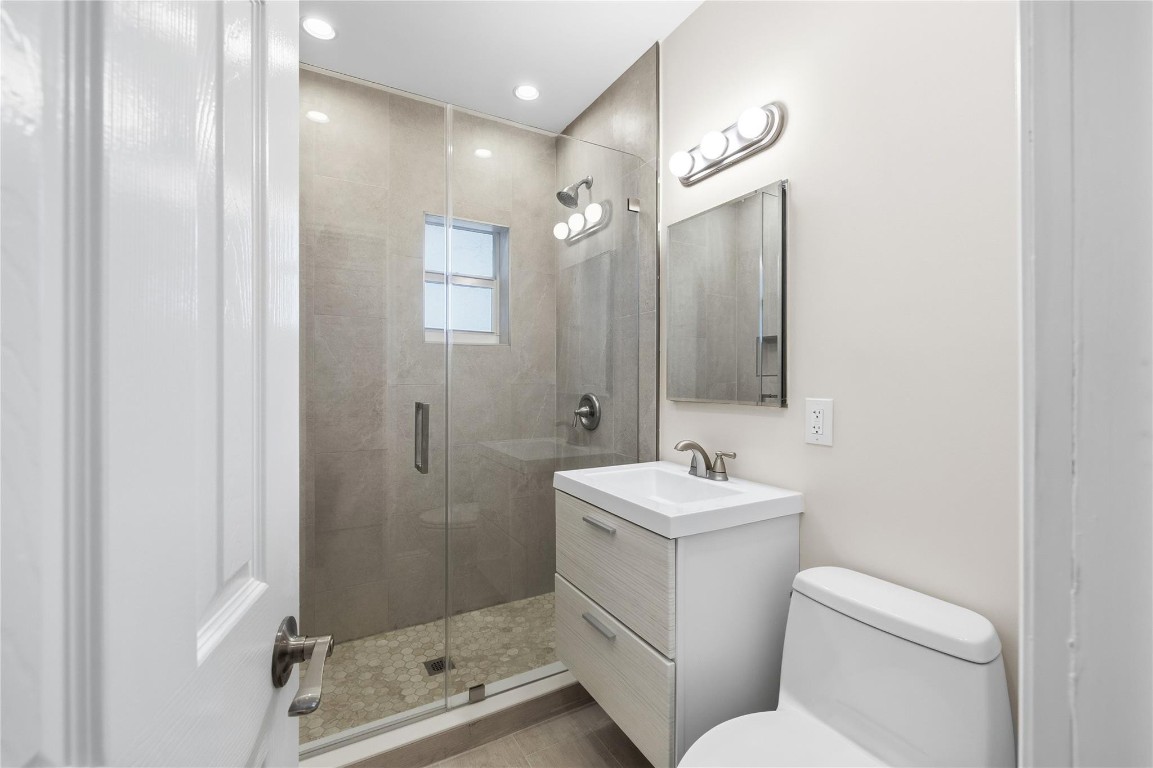 Lauder-Gate - Residential Income