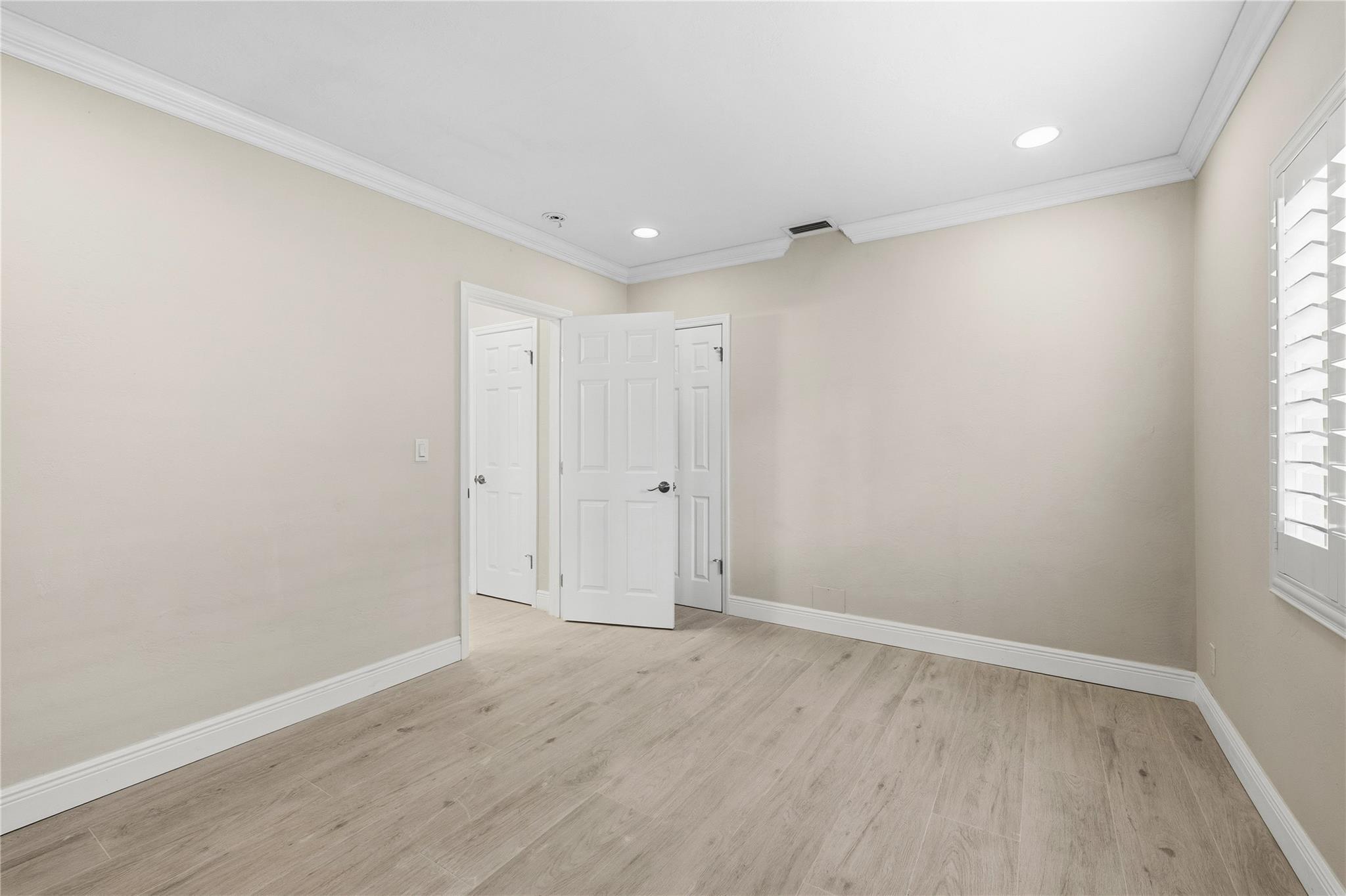 Lauder-Gate - Residential Income