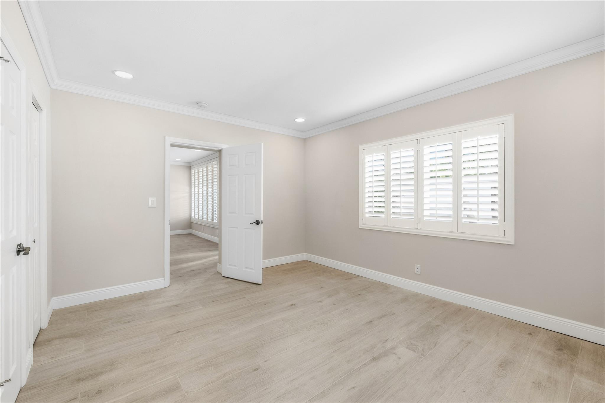 Lauder-Gate - Residential Income