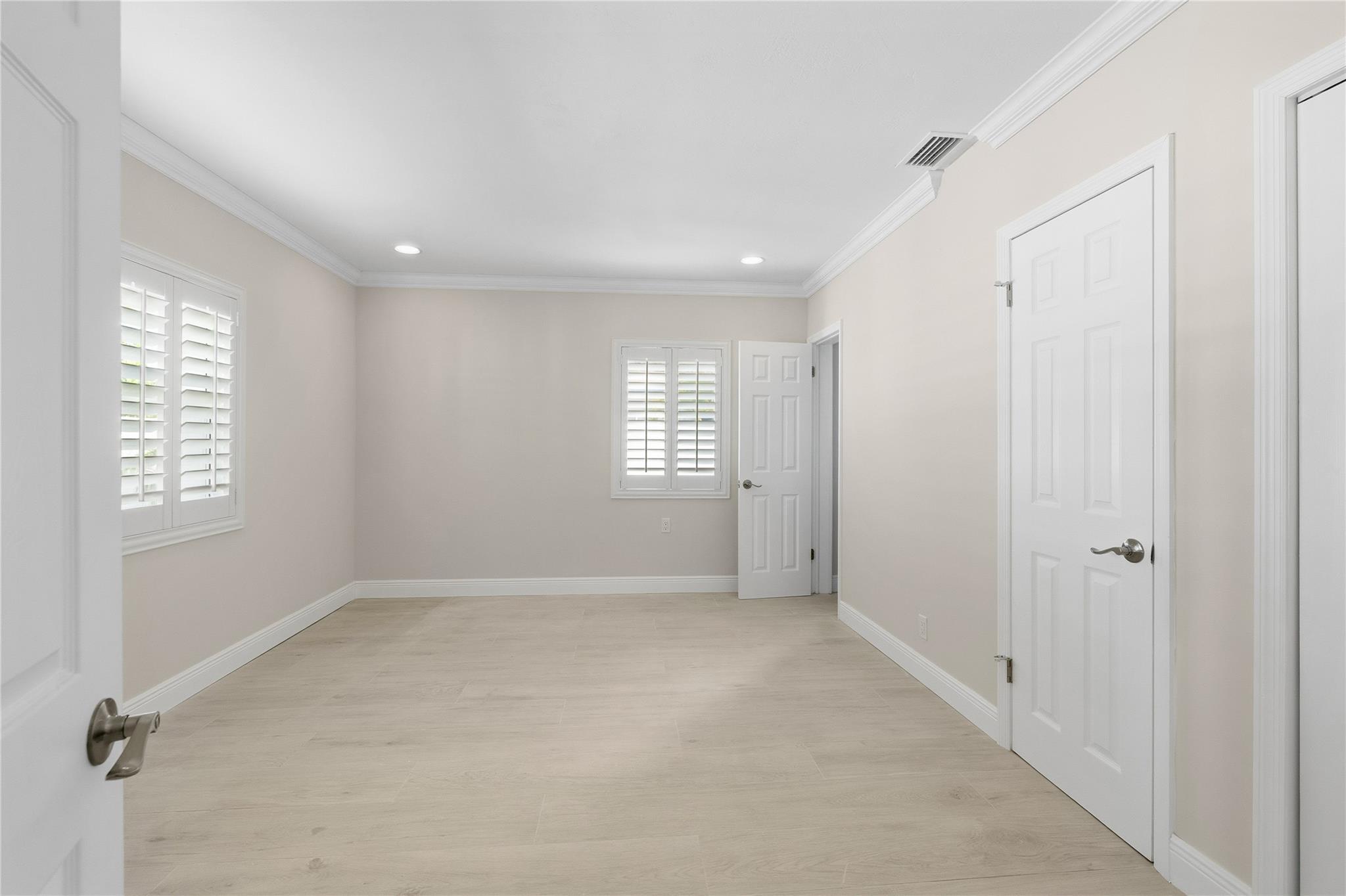 Lauder-Gate - Residential Income