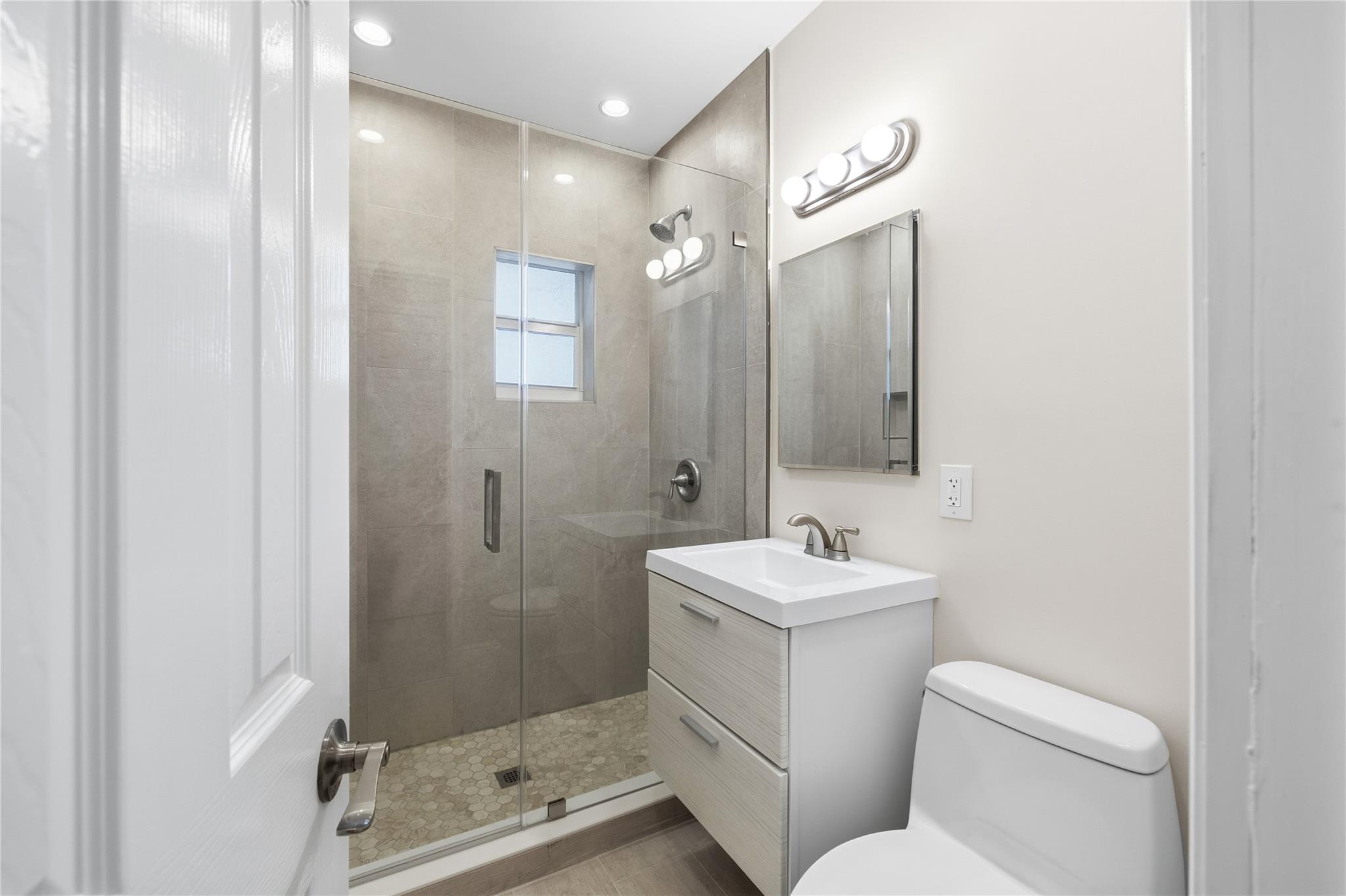 Lauder-Gate - Residential Income