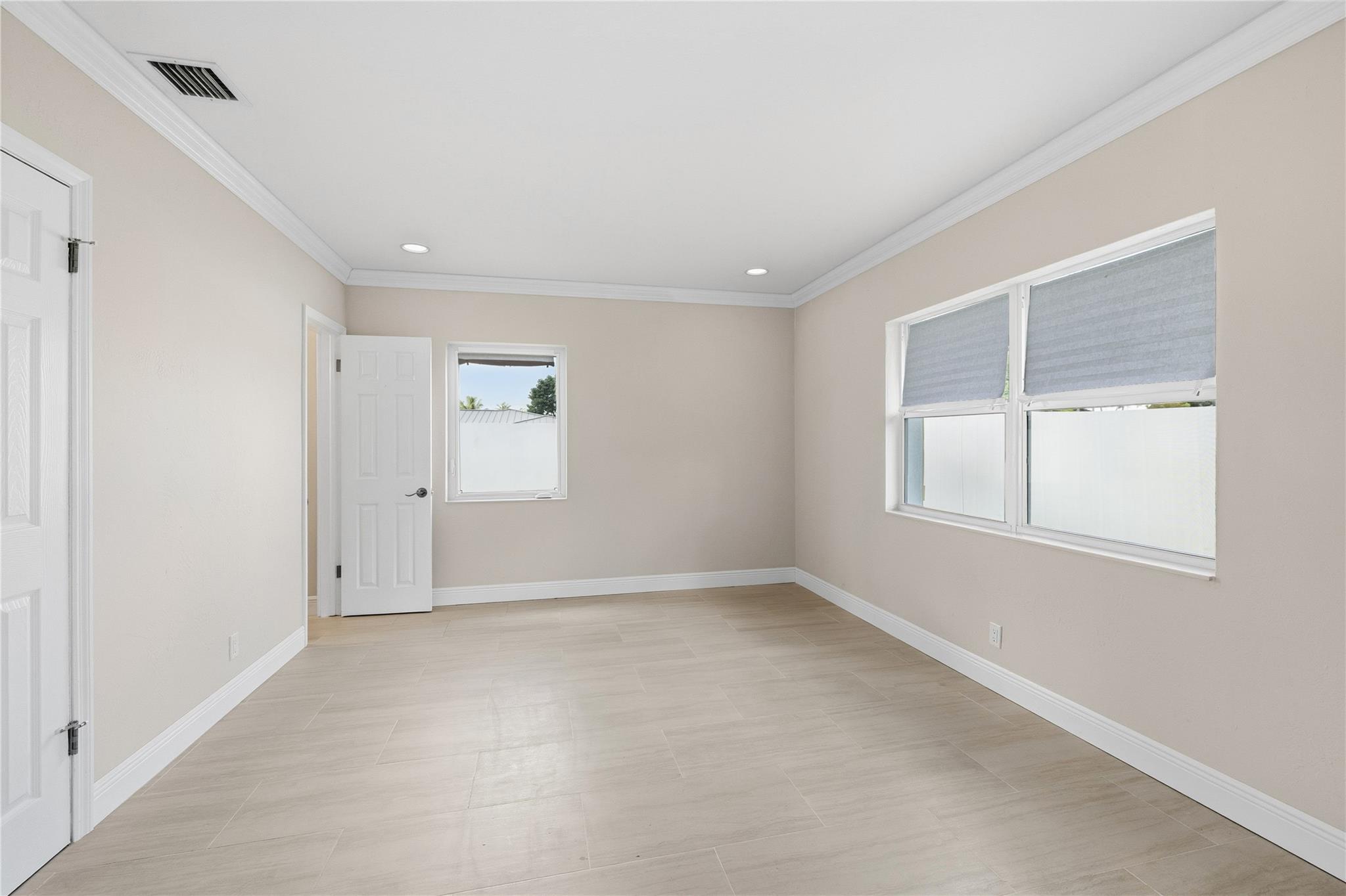 Lauder-Gate - Residential Income