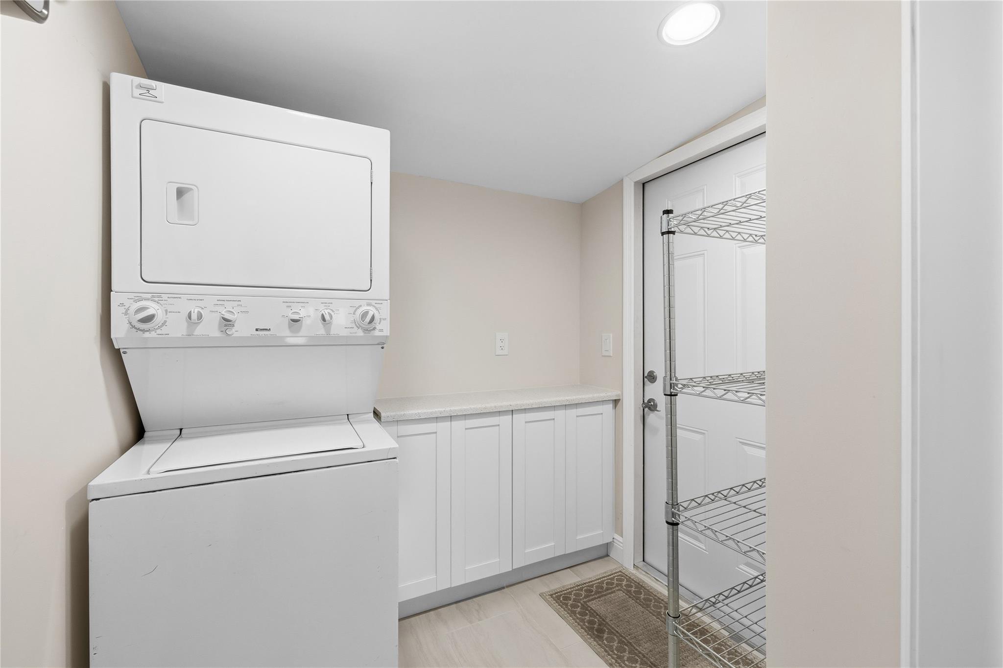 Lauder-Gate - Residential Income