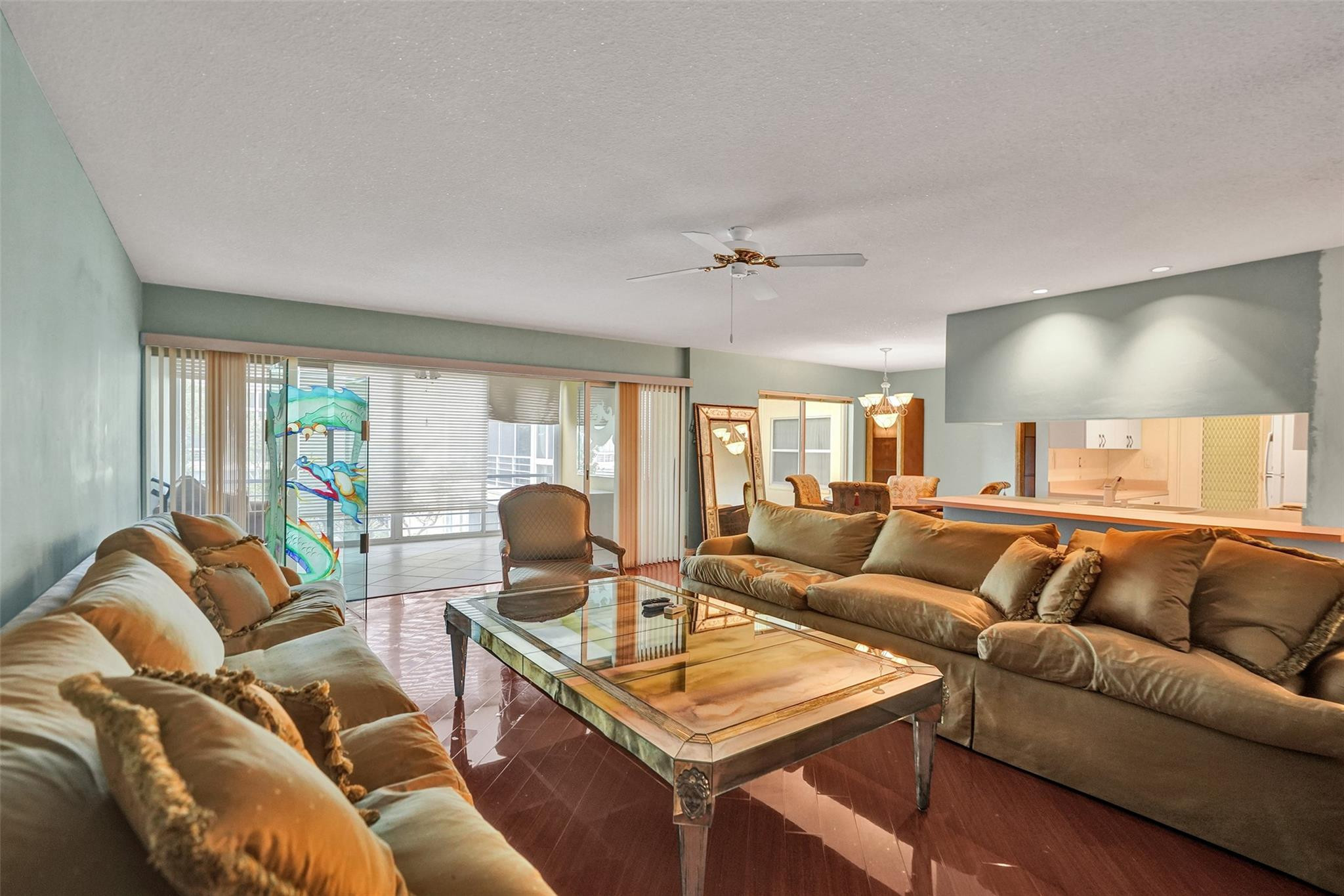 3000 NE 48th Street 206