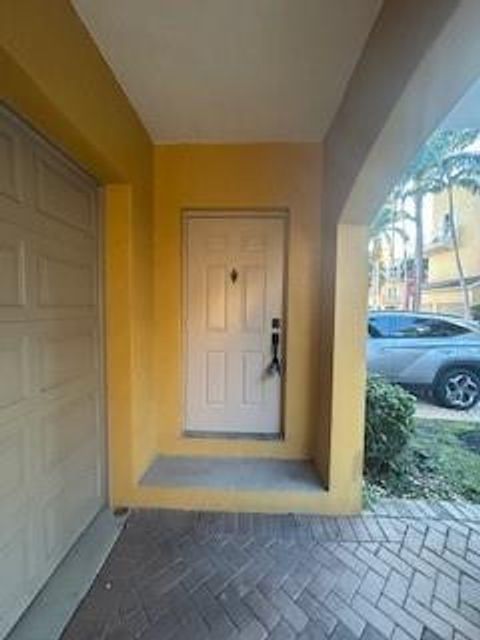 2337 Vintage Drive Lighthouse Point FL 33064