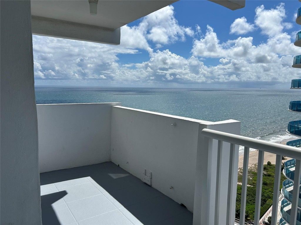 Photo of 1370 S Ocean Boulevard #2504, Pompano Beach, FL 33062 (MLS # F10530675)