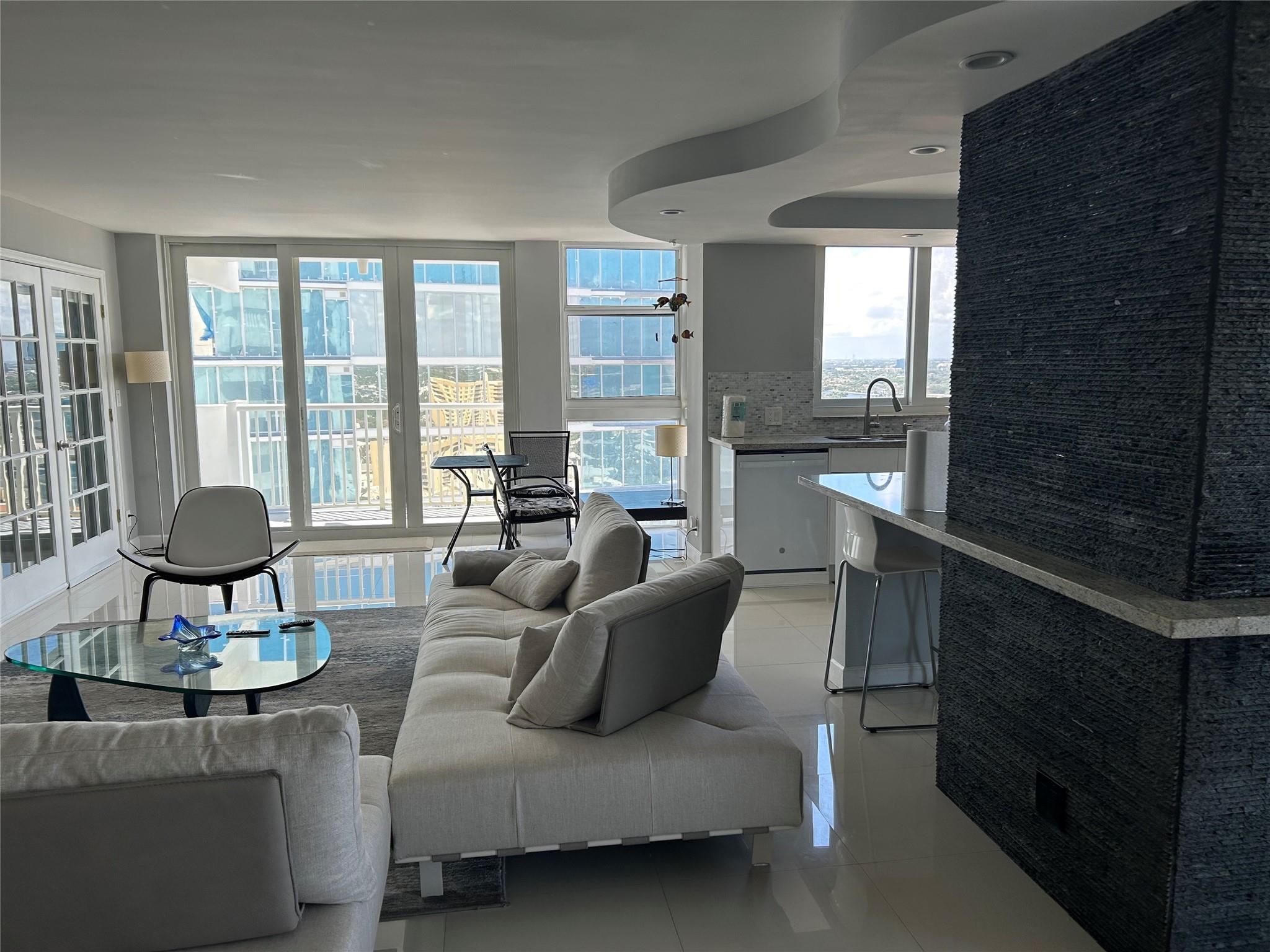 The Renaissance Of Pompan - Residential Lease