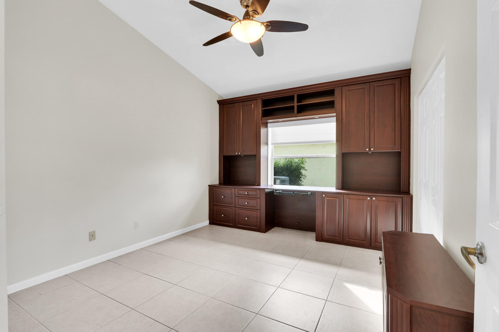 Pipers Glen / Starlight Cove - Residential