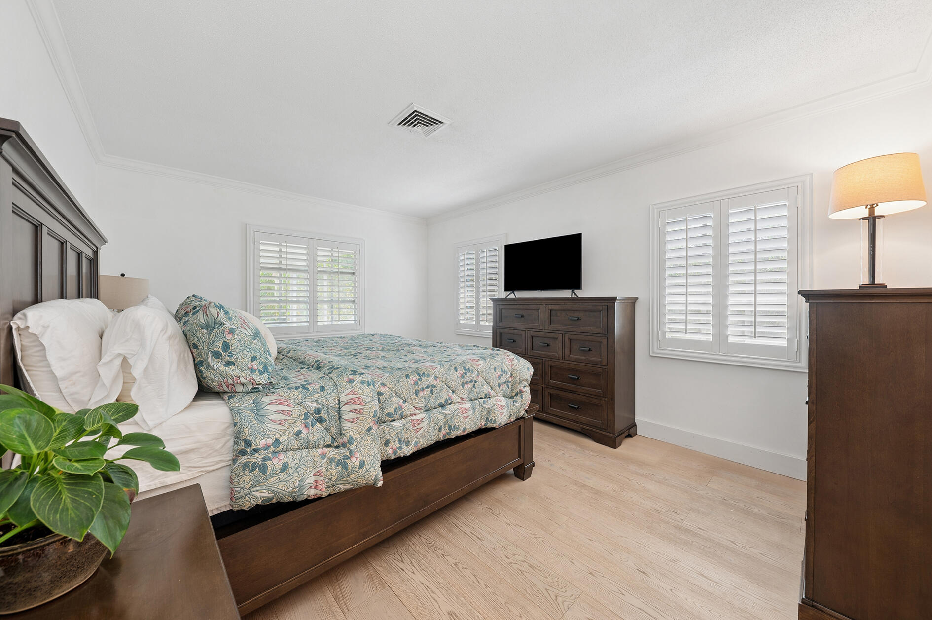 LAKE SHORE ESTATES - Residential