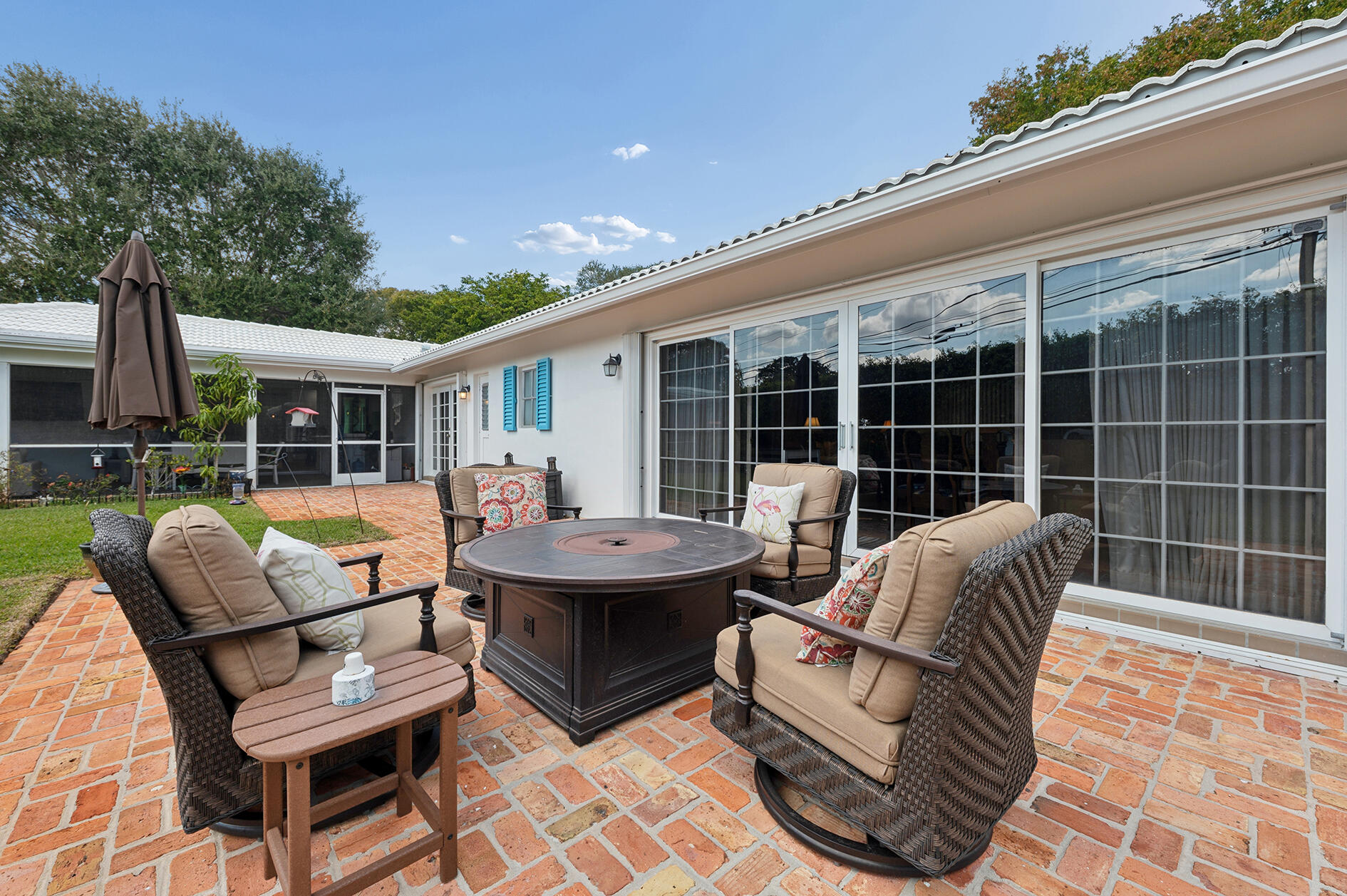 LAKE SHORE ESTATES - Residential