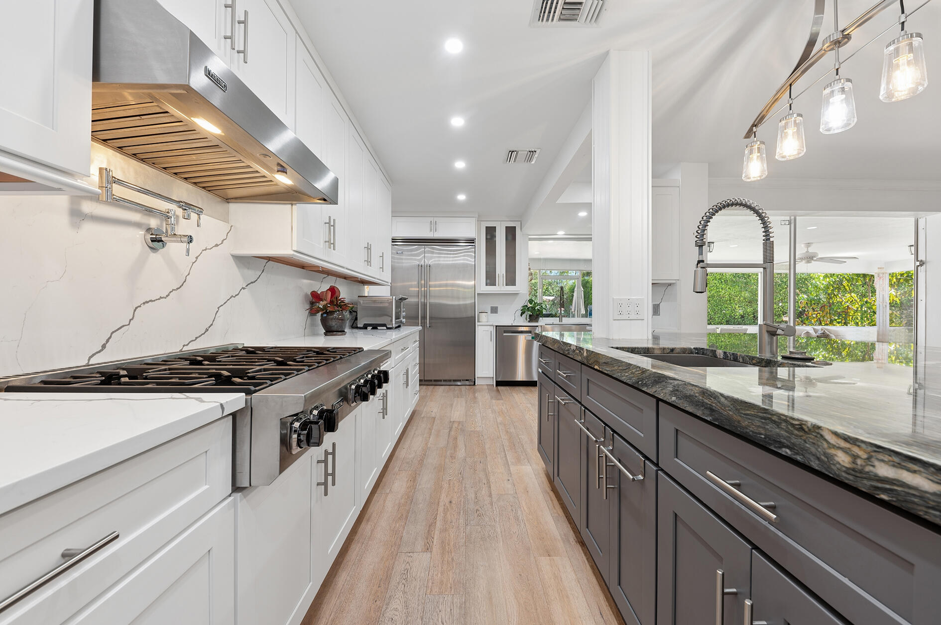 LAKE SHORE ESTATES - Residential