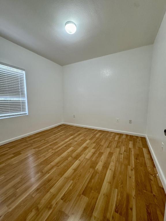 ESTANCIA AT PALM SPRINGS - Residential Lease