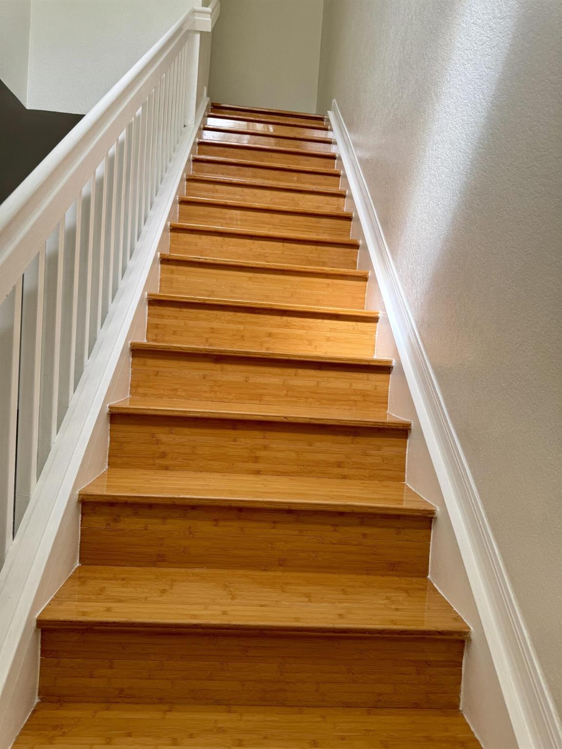 ESTANCIA AT PALM SPRINGS - Residential Lease