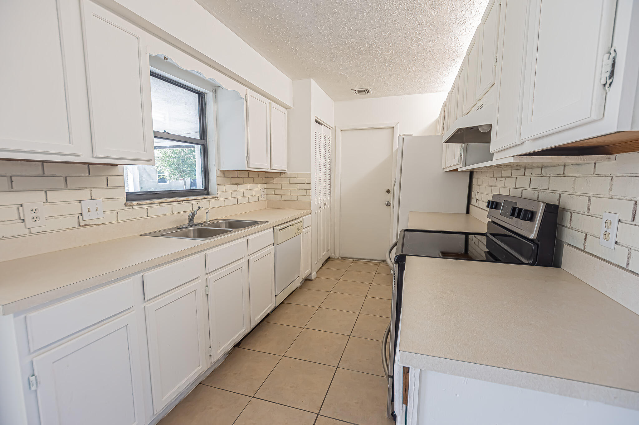 PORT ST LUCIE SECTION 15 - Residential