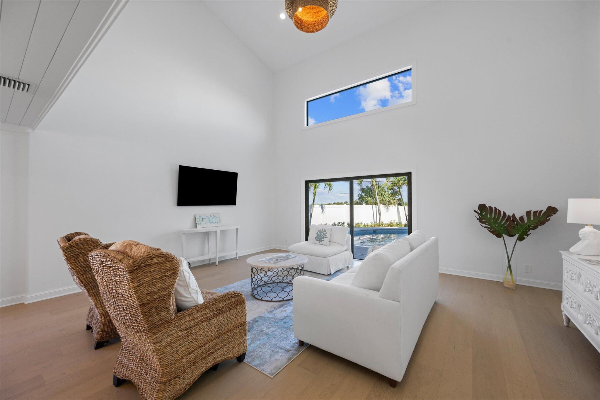 JUNO BEACH 1ST ADD - Residential