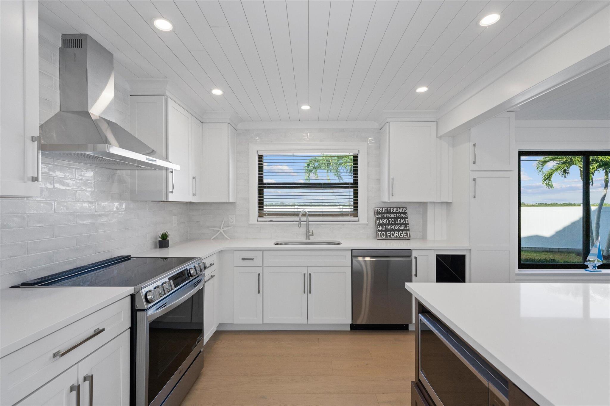 JUNO BEACH 1ST ADD - Residential