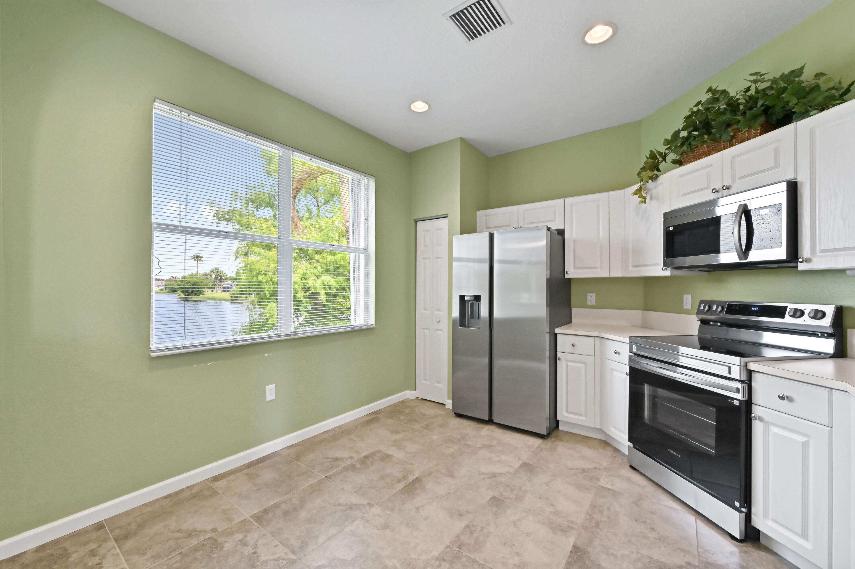 LAKEFOREST AT ST LUCIE WEST - Residential