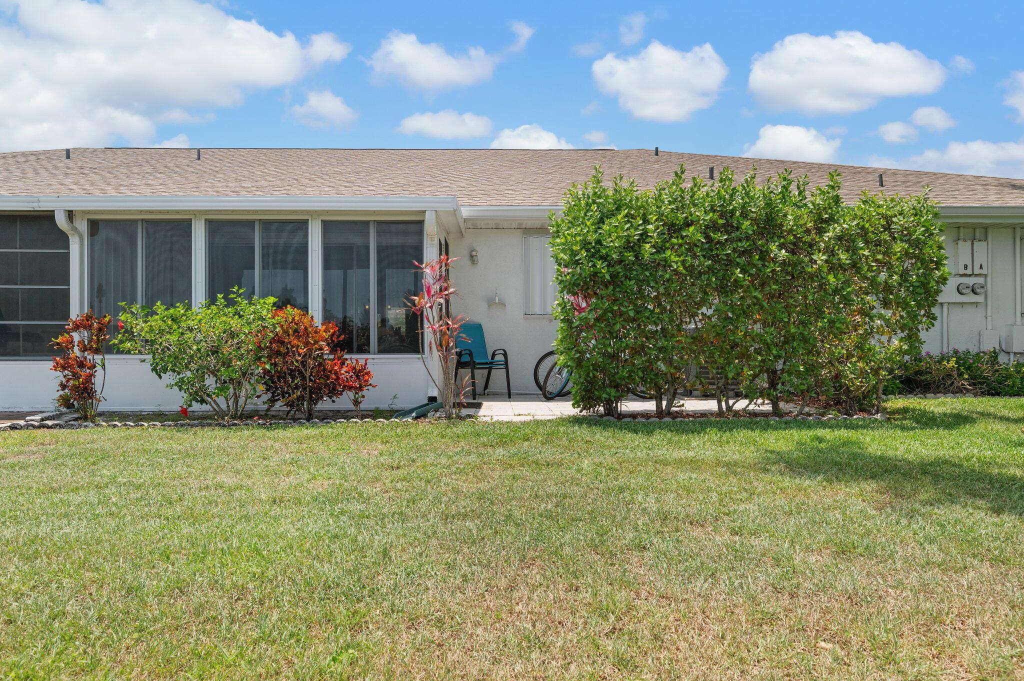 Fort Pierce, Florida 34982, United States, 2 Bedrooms Bedrooms, ,2 BathroomsBathrooms,Residential,Pending,209591