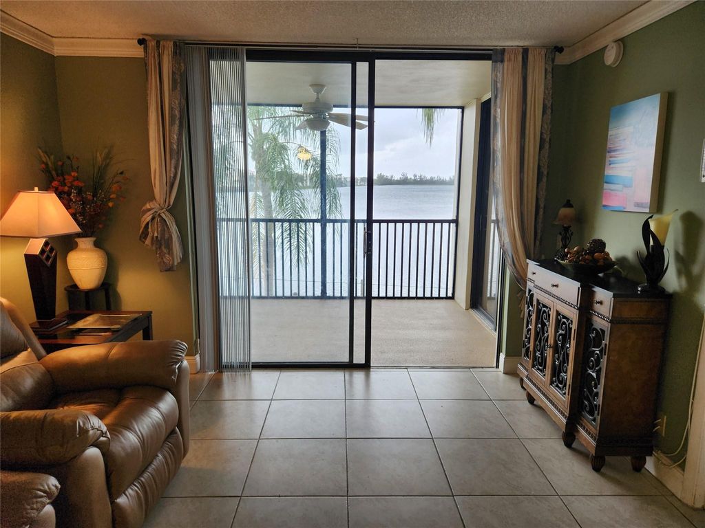 Photo of 112 Lake Emerald Drive #208, Oakland Park, FL 33309 (MLS # F10544732)