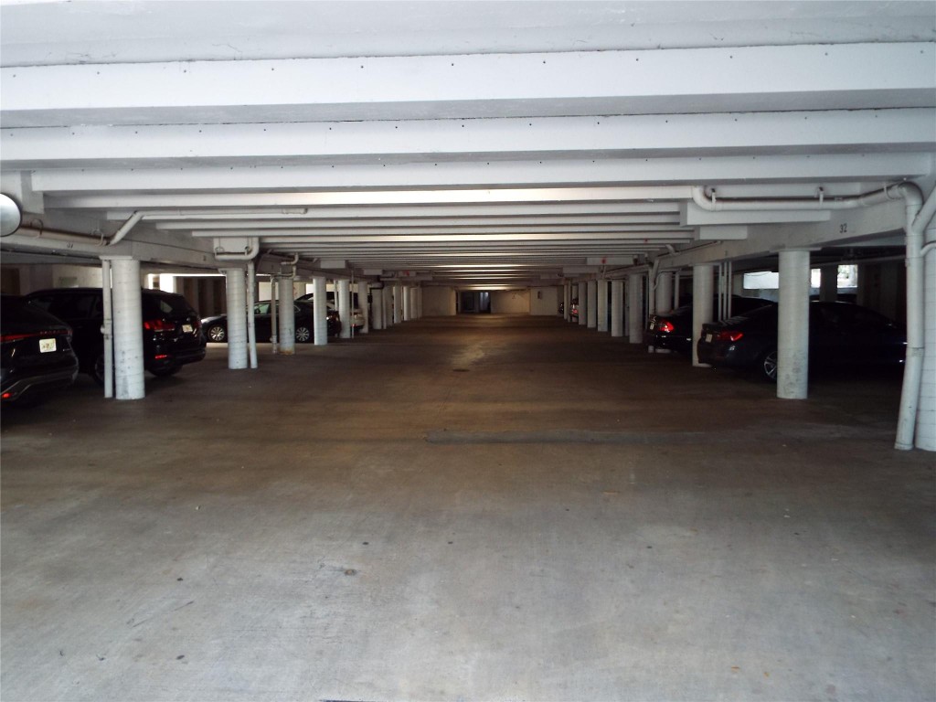 THE FALLS OF INVERRARY - Residential