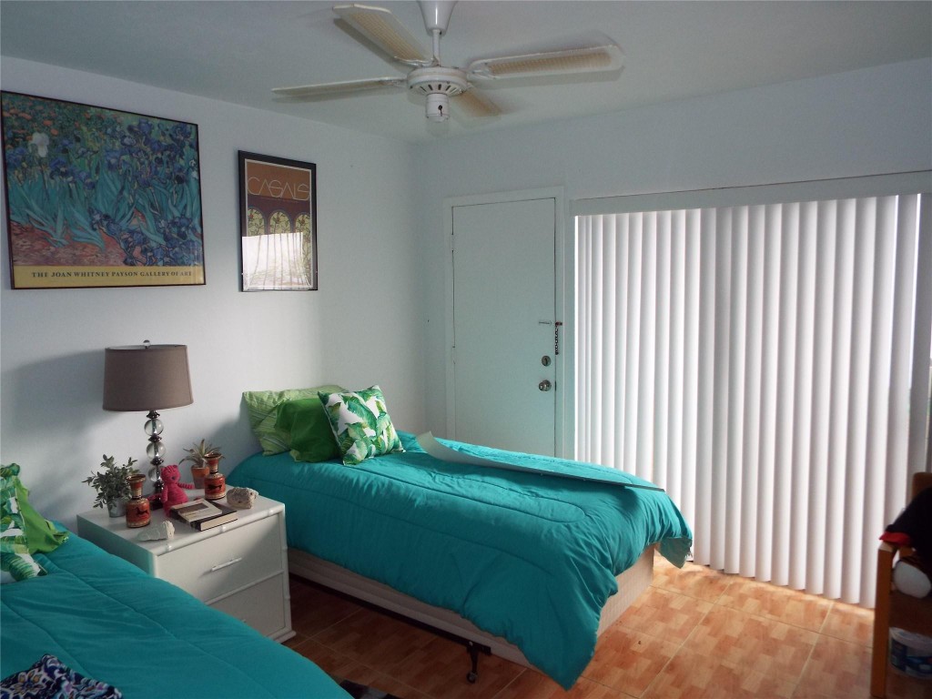 THE FALLS OF INVERRARY - Residential