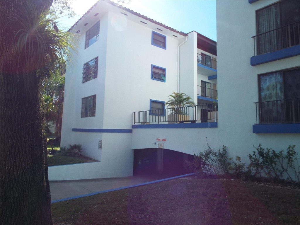 THE FALLS OF INVERRARY - Residential