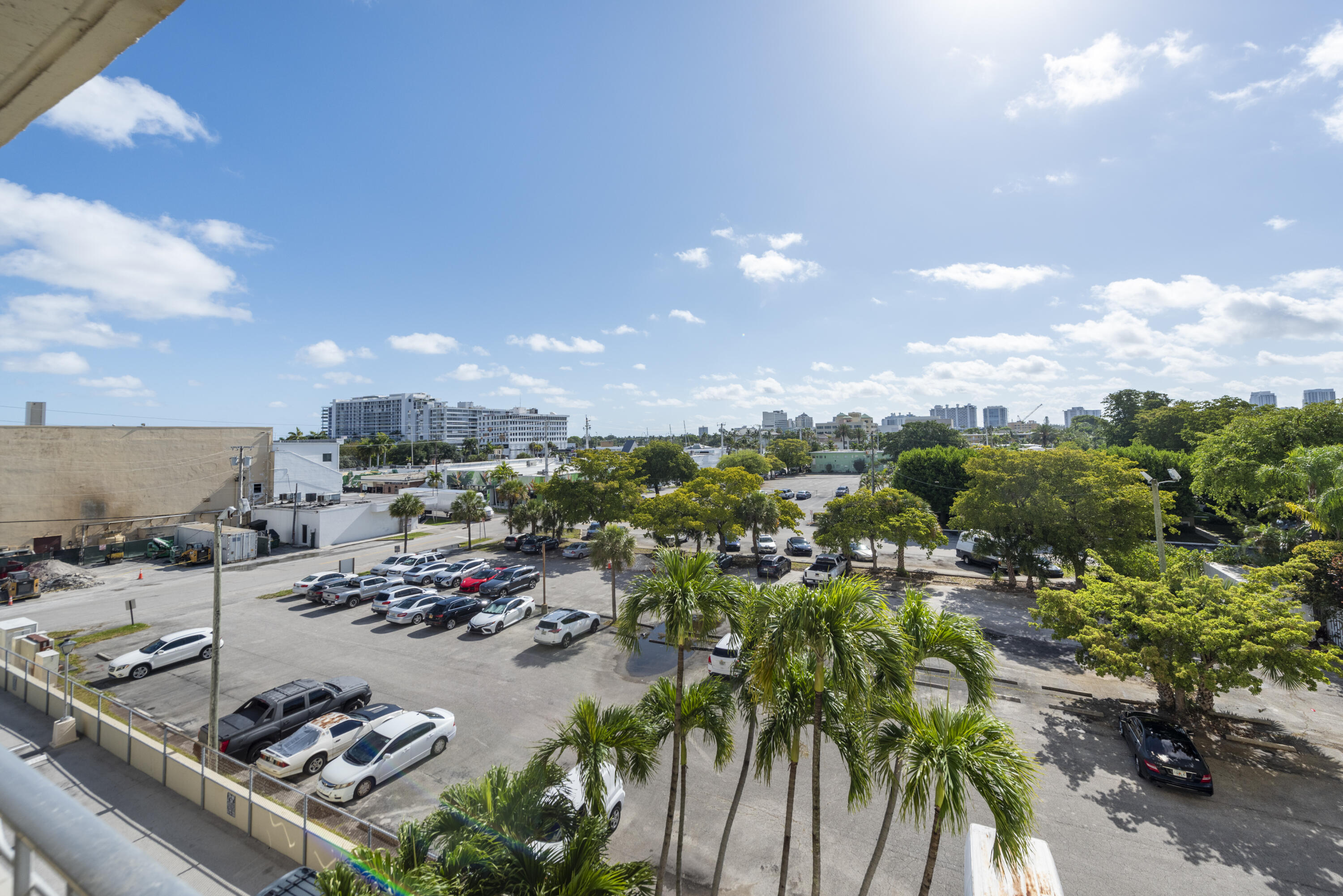 VICTORIA PARK TOWER CONDO - Residential