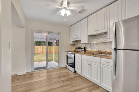 Tiny photo for 5500 N ANDREWS Avenue, Oakland Park, FL 33309 (MLS # B26086783)