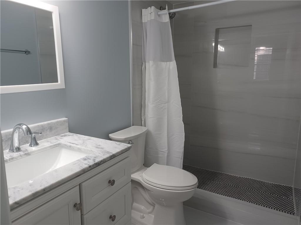 Royale Gardens Condo - Residential Lease