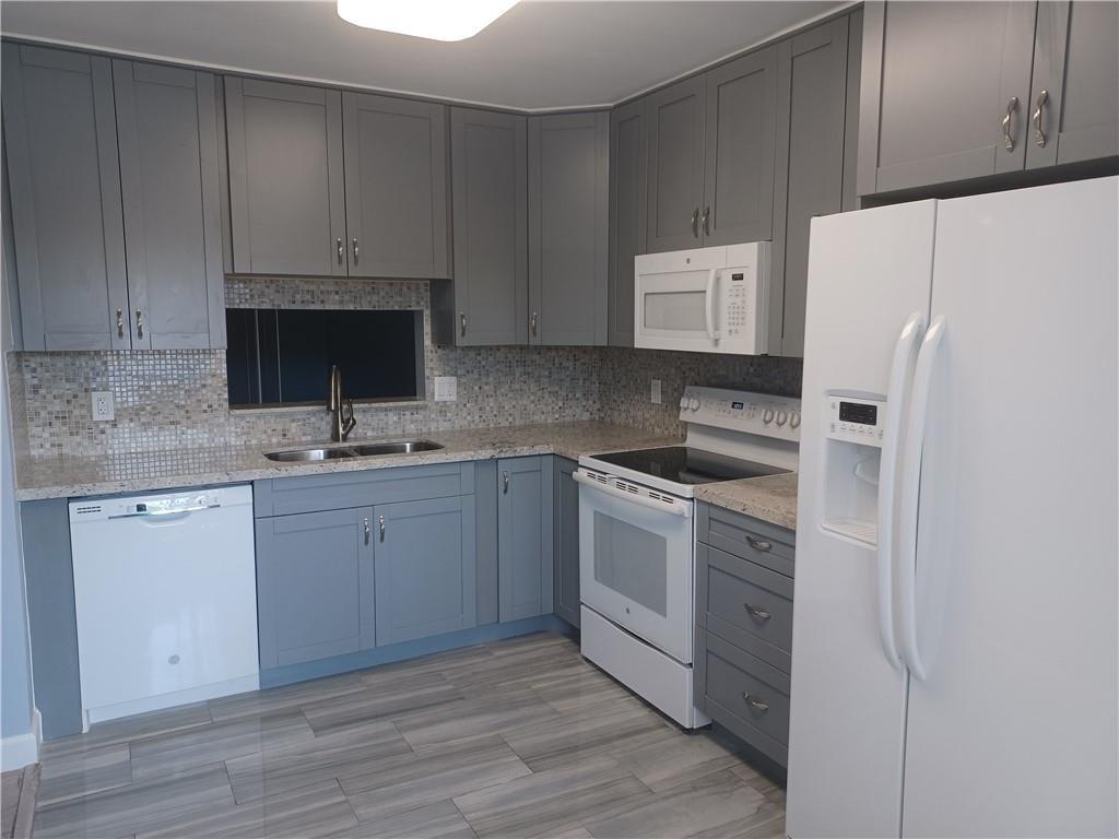 Royale Gardens Condo - Residential Lease