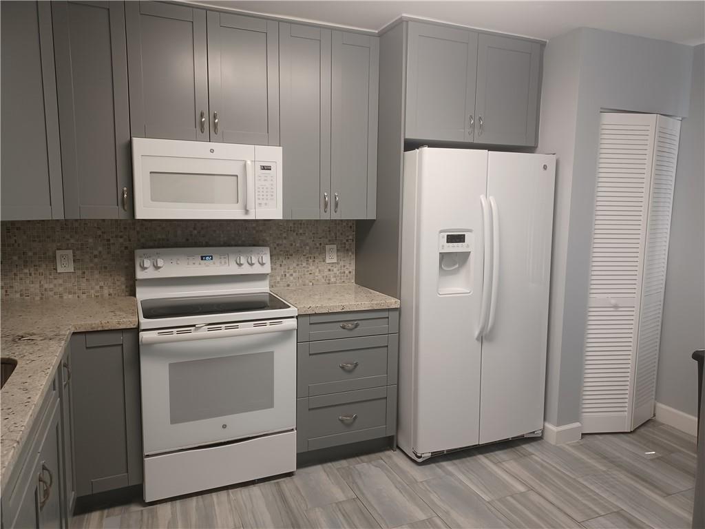 Royale Gardens Condo - Residential Lease