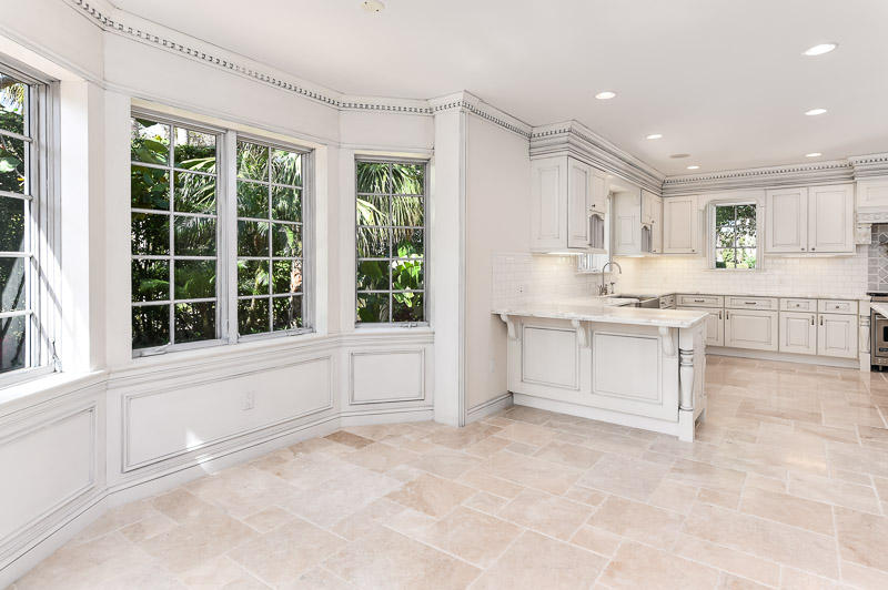 VIA VIZCAYA - Residential