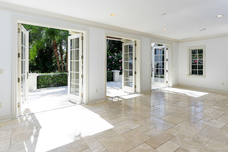 VIA VIZCAYA - Residential