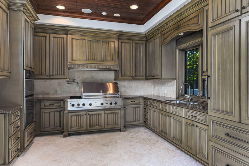 VIA VIZCAYA - Residential