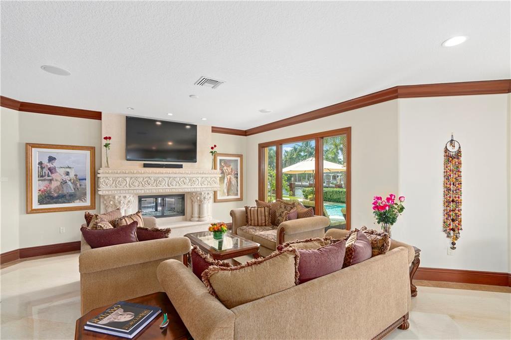 Seven Isles - Residential