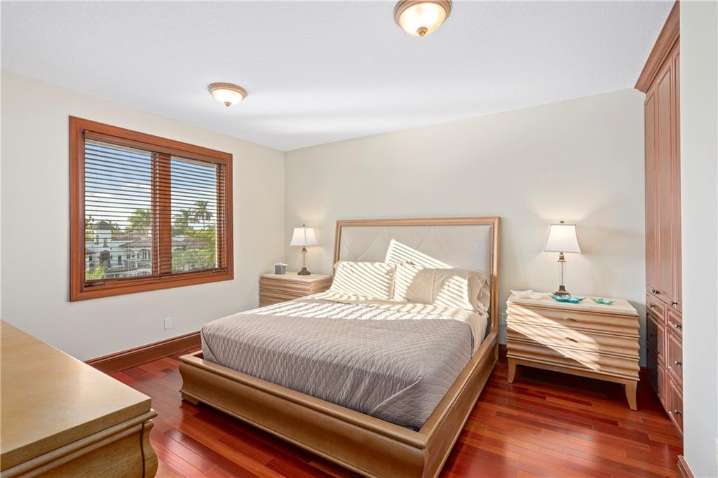 Seven Isles - Residential