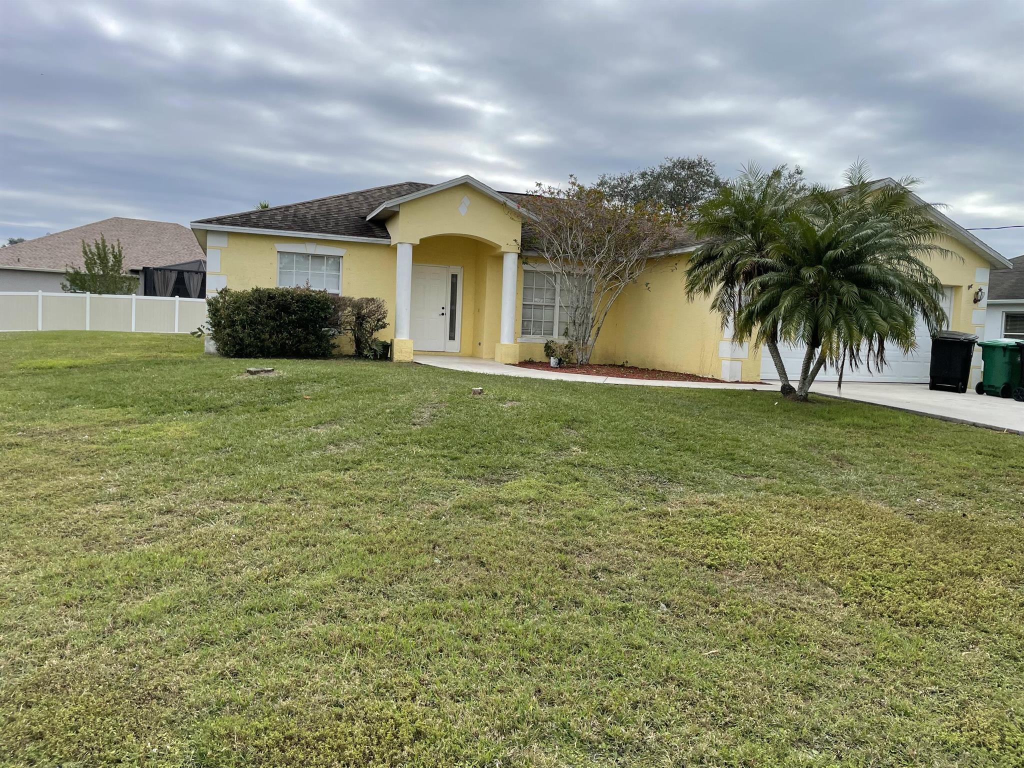 PORT ST LUCIE SECTION 19 - Residential Lease