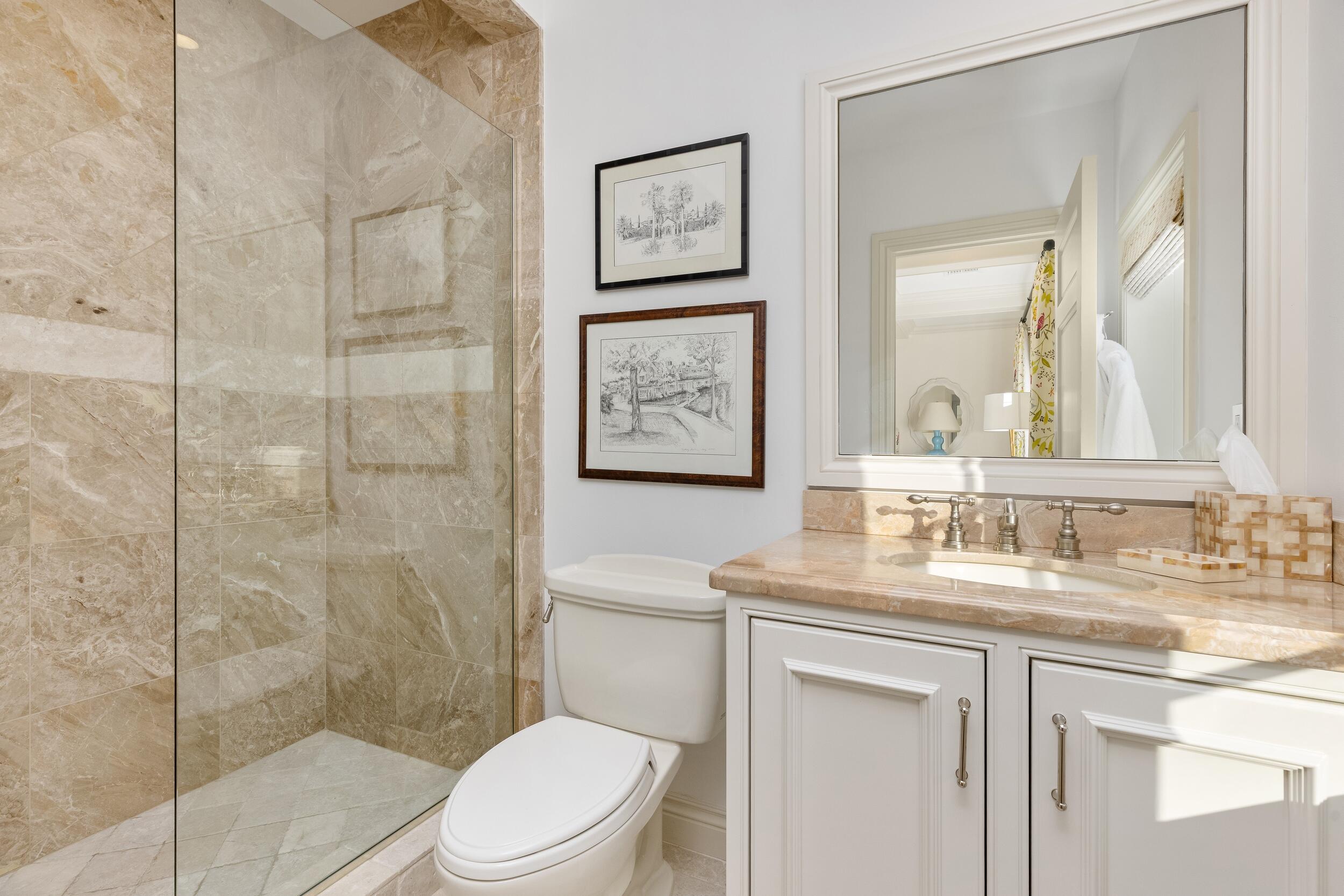 VIA VIZCAYA - Residential