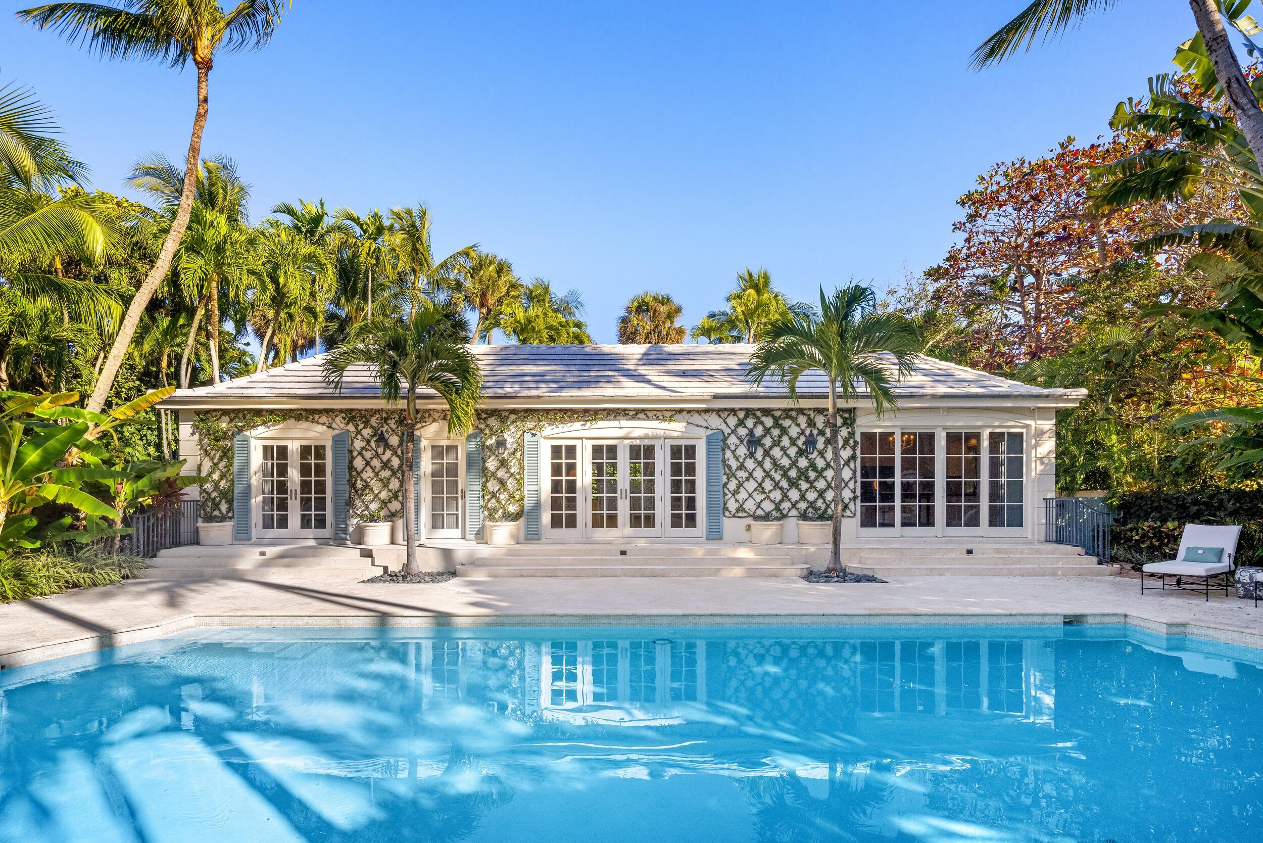 VIA VIZCAYA - Residential