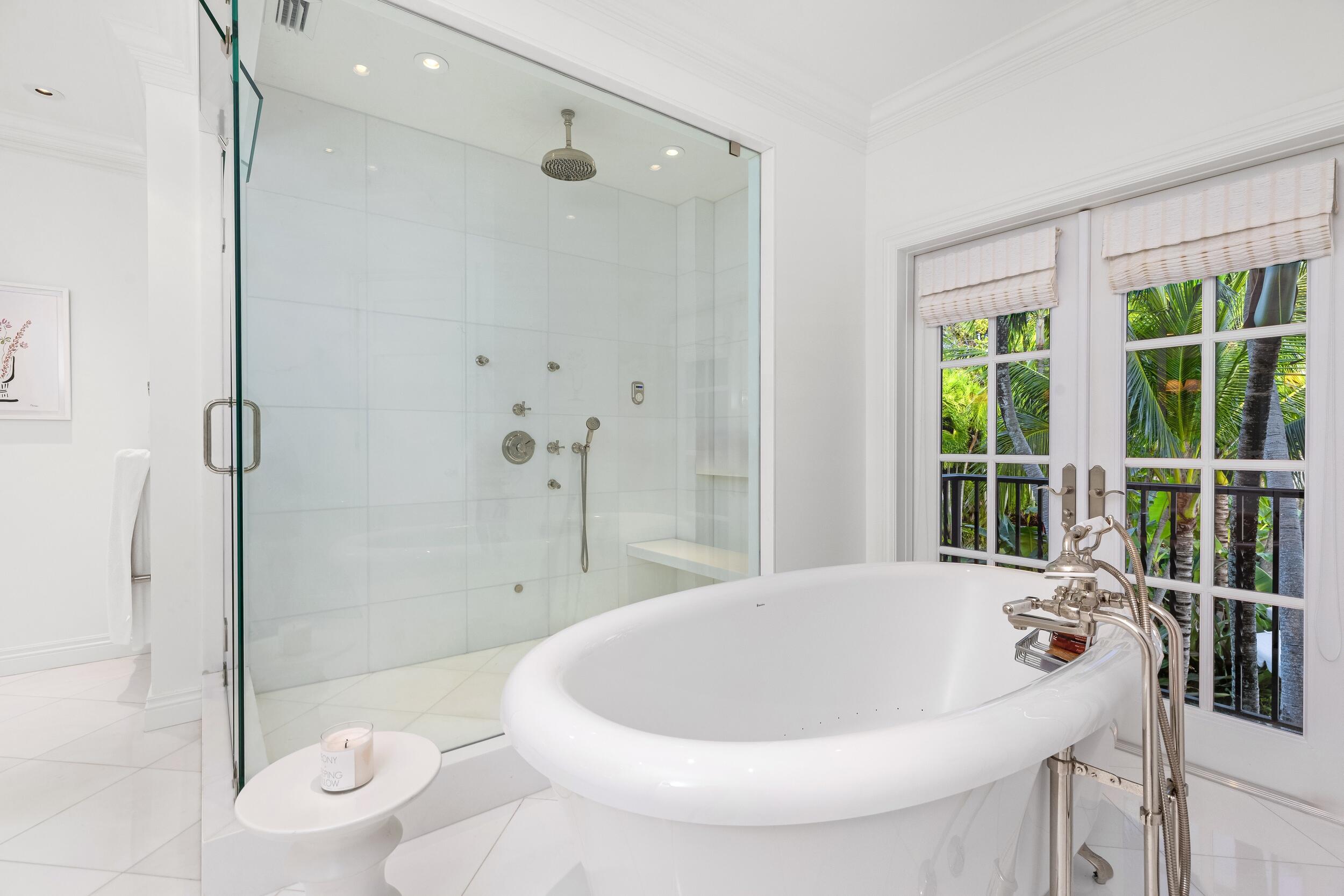 VIA VIZCAYA - Residential