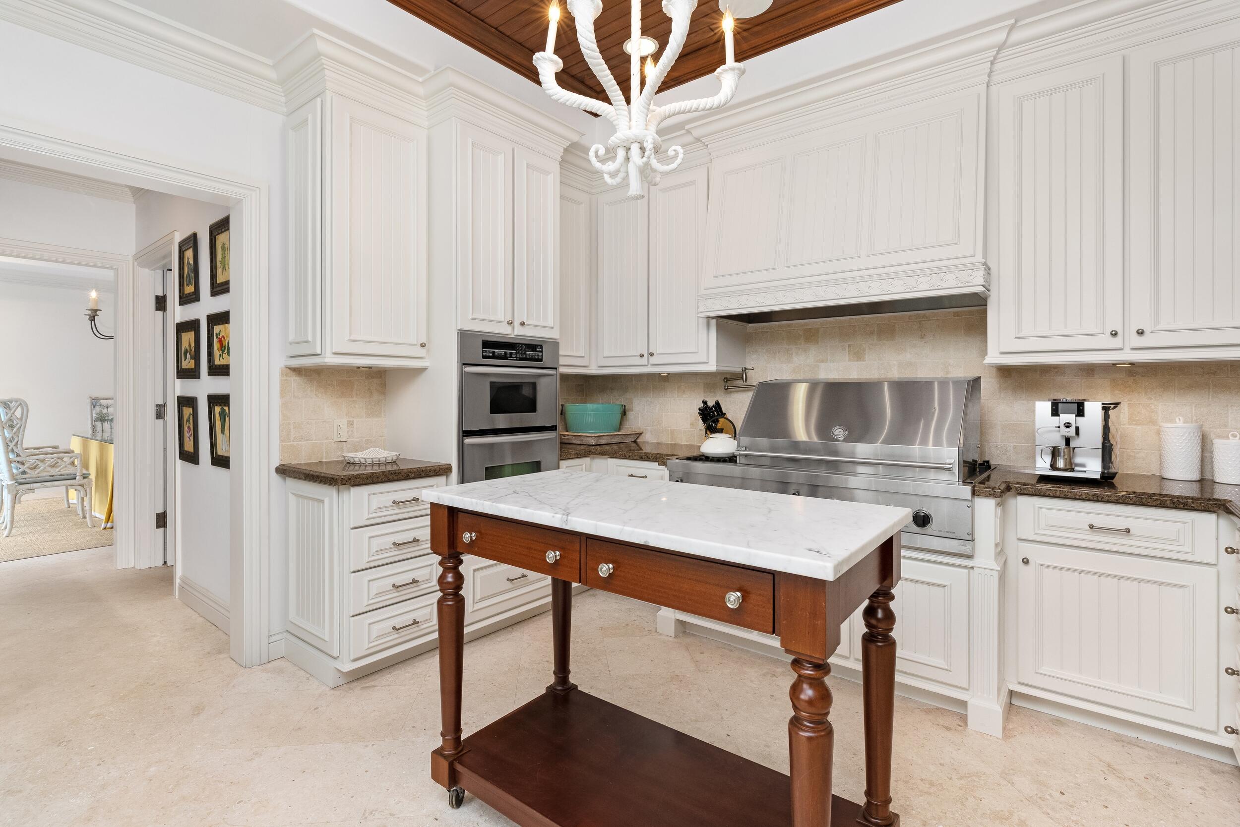 VIA VIZCAYA - Residential