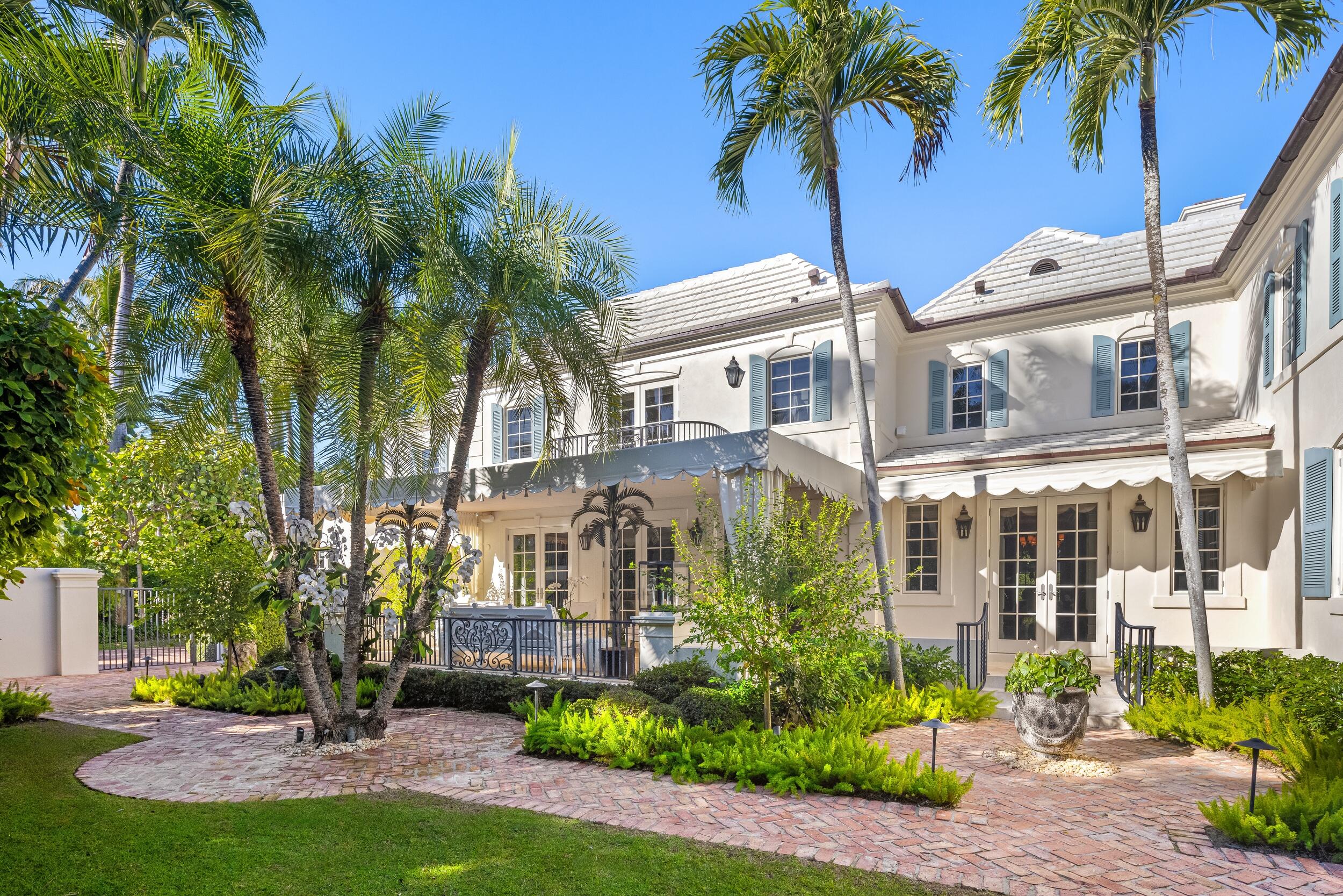 VIA VIZCAYA - Residential