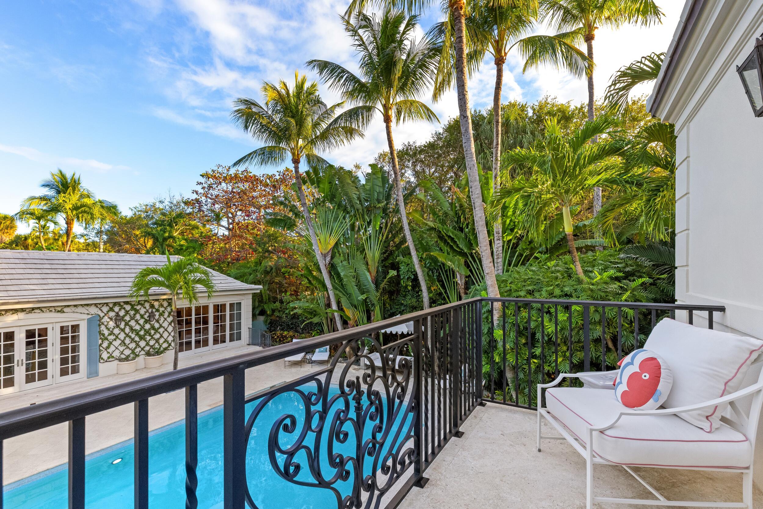 VIA VIZCAYA - Residential